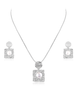 Pearl Quadrant Pendant Set