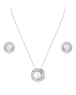 Pearl Enclosed Pendant Set