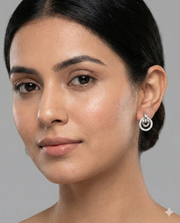 Lira Curve Earrings