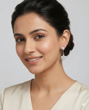 Aurielle Petal-Set Solitaire