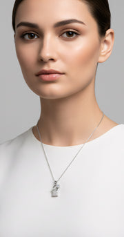 Koura Whisper Loop Pendant